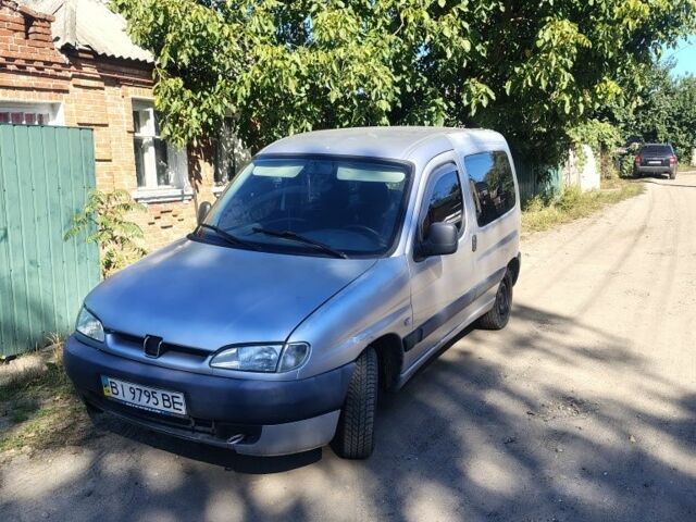 Серый Пежо Partner, объемом двигателя 1.9 л и пробегом 300 тыс. км за 1000 $, фото 1 на Automoto.ua