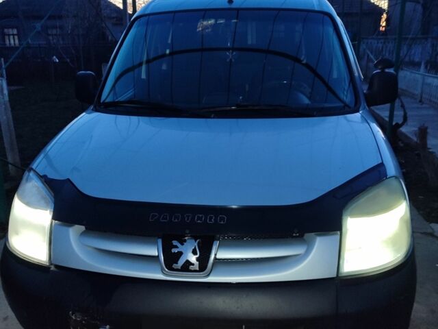 Серый Пежо Partner, объемом двигателя 2 л и пробегом 513 тыс. км за 2800 $, фото 1 на Automoto.ua