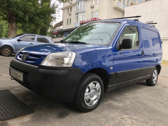 Синий Пежо Partner, объемом двигателя 1.4 л и пробегом 379 тыс. км за 2500 $, фото 1 на Automoto.ua
