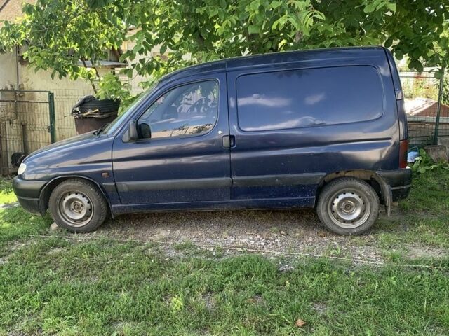 Синий Пежо Partner, объемом двигателя 1.9 л и пробегом 350 тыс. км за 1800 $, фото 1 на Automoto.ua