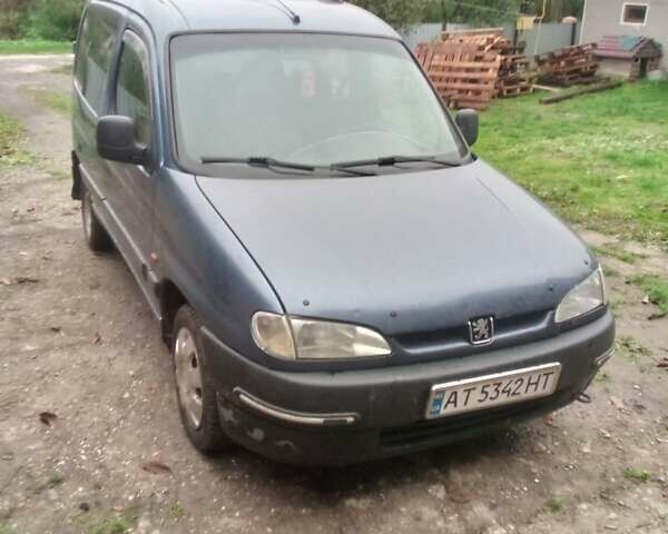 Синий Пежо Partner, объемом двигателя 1.9 л и пробегом 250 тыс. км за 2300 $, фото 1 на Automoto.ua