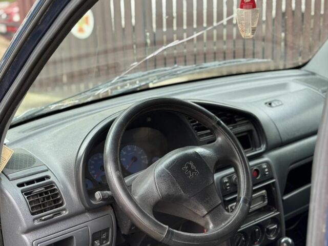 Синий Пежо Partner, объемом двигателя 1.9 л и пробегом 456 тыс. км за 1500 $, фото 1 на Automoto.ua