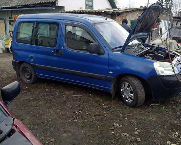 Синий Пежо Partner, объемом двигателя 1.4 л и пробегом 260 тыс. км за 3000 $, фото 1 на Automoto.ua