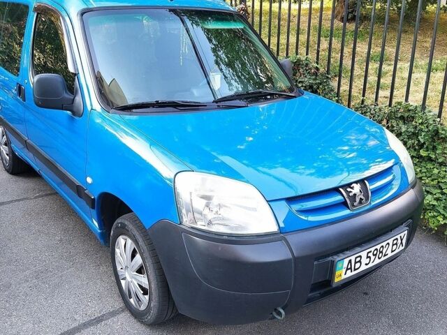 Синій Пежо Partner, об'ємом двигуна 1.4 л та пробігом 196 тис. км за 3500 $, фото 1 на Automoto.ua