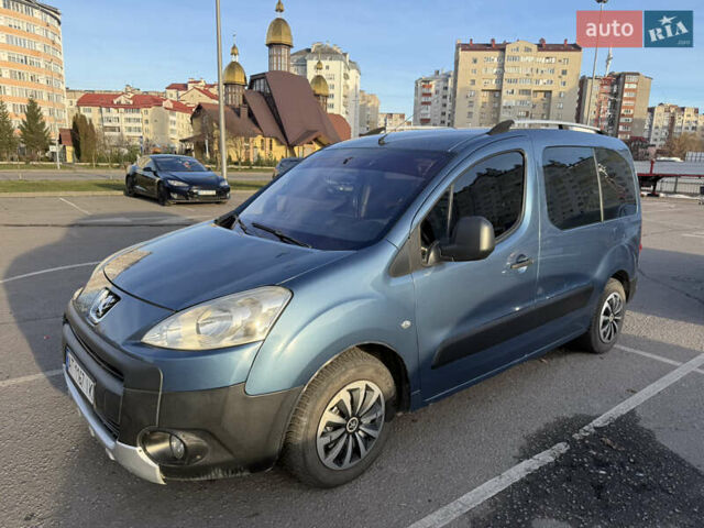 Синий Пежо Partner, объемом двигателя 1.56 л и пробегом 286 тыс. км за 5250 $, фото 1 на Automoto.ua