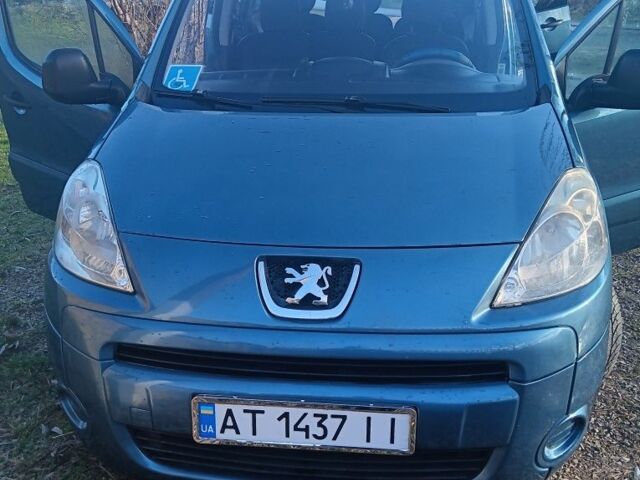Синий Пежо Partner, объемом двигателя 1.6 л и пробегом 306 тыс. км за 5400 $, фото 1 на Automoto.ua