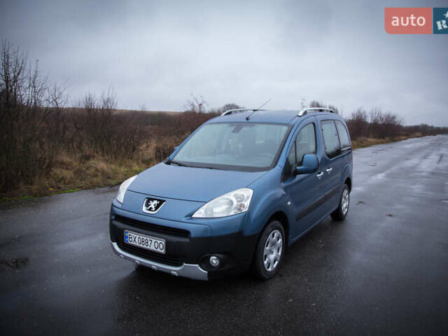 Синий Пежо Partner, объемом двигателя 1.56 л и пробегом 262 тыс. км за 8000 $, фото 1 на Automoto.ua
