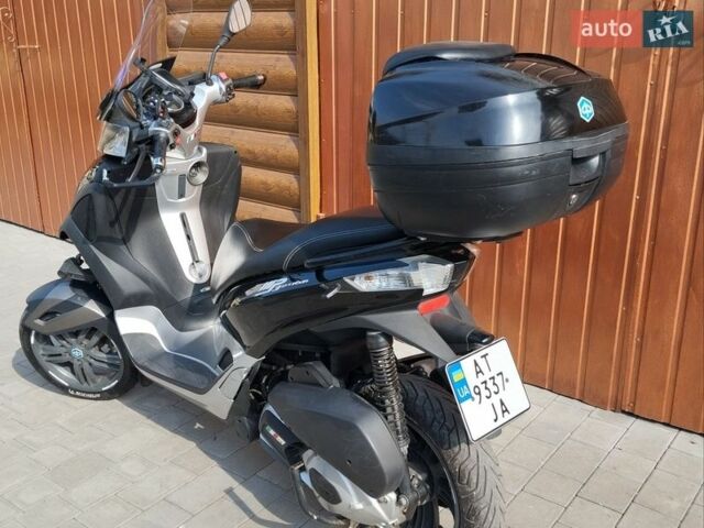Чорний Піаджо MP3, об'ємом двигуна 0.12 л та пробігом 23 тис. км за 3200 $, фото 1 на Automoto.ua