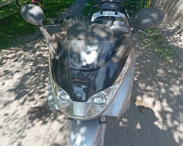 Піаджо Х8 2004 у Львові на Automoto.ua Сірий Піаджо Х8, об'ємом двигуна 0 л та пробігом 10 тис. км за 700 $, фото 1 на Automoto.ua