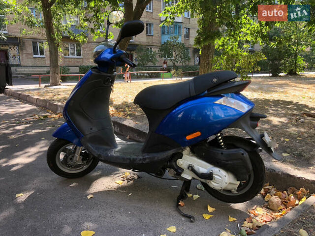 Синий Пиаджо Zip, объемом двигателя 0.1 л и пробегом 4 тыс. км за 600 $, фото 1 на Automoto.ua