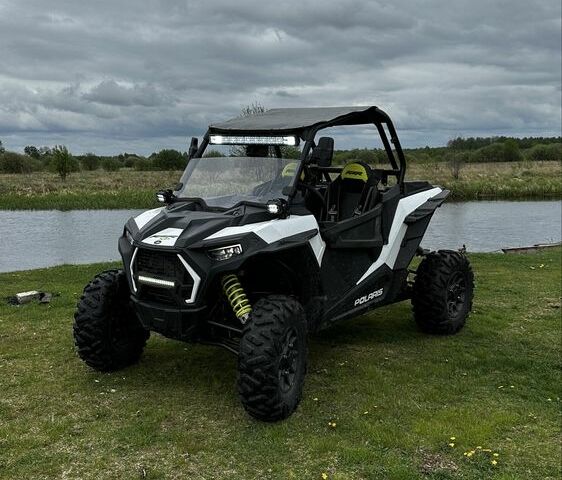 Поларис РЗР, объемом двигателя 1 л и пробегом 0 тыс. км за 15299 $, фото 1 на Automoto.ua