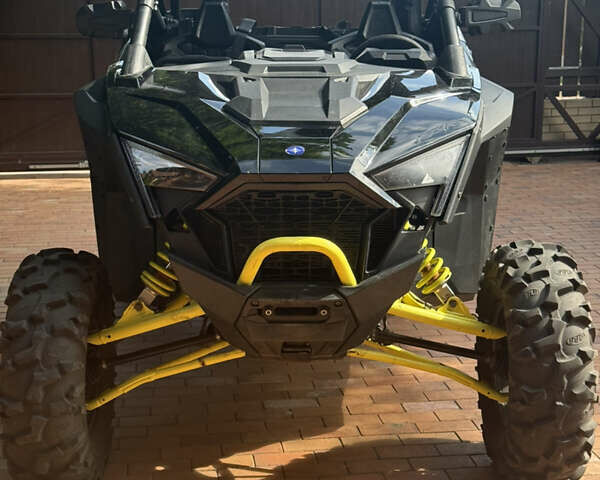 Черный Поларис RZR Pro XP Ultimate, объемом двигателя 1 л и пробегом 5 тыс. км за 20000 $, фото 1 на Automoto.ua