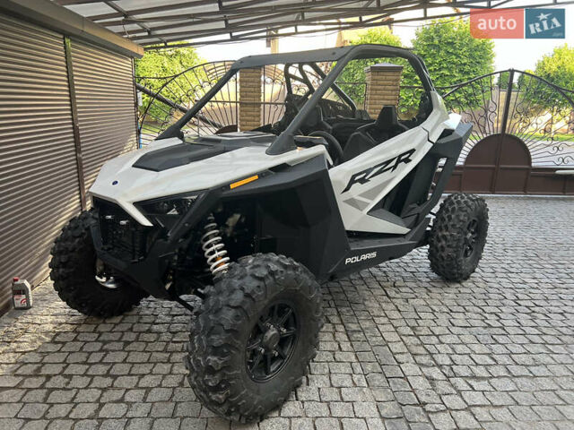 Белый Поларис RZR XP 1000, объемом двигателя 1 л и пробегом 1 тыс. км за 22900 $, фото 1 на Automoto.ua