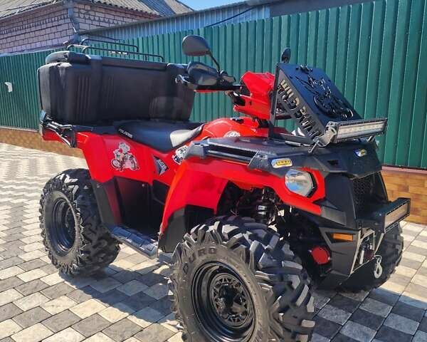 Красный Поларис Sportsman Touring 570, объемом двигателя 0.57 л и пробегом 7 тыс. км за 6500 $, фото 1 на Automoto.ua