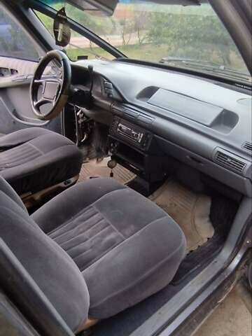 Серый Понтиак Транс Спорт, объемом двигателя 3.1 л и пробегом 235 тыс. км за 2500 $, фото 1 на Automoto.ua