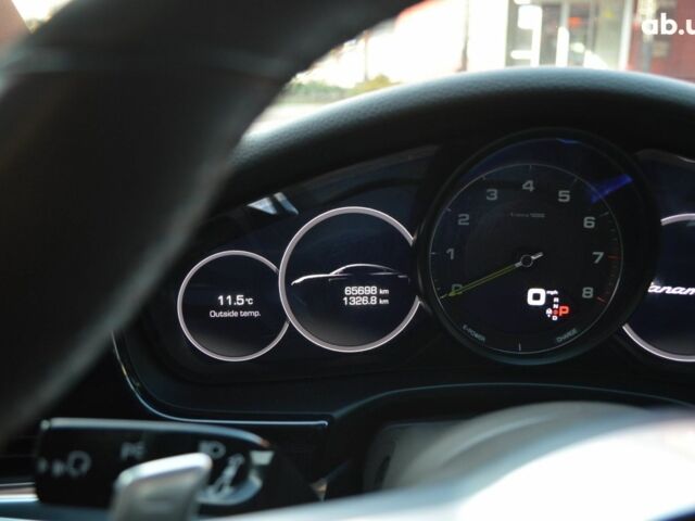 Порше 3302, объемом двигателя 2.3 л и пробегом 66 тыс. км за 76900 $, фото 1 на Automoto.ua