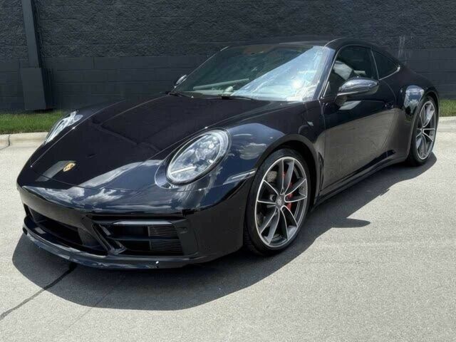 Черный Порше 911, объемом двигателя 3 л и пробегом 44 тыс. км за 85000 $, фото 1 на Automoto.ua
