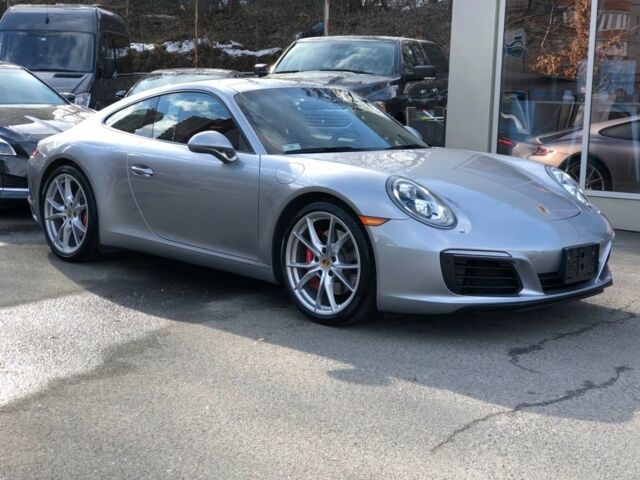 Сірий Порше 911, об'ємом двигуна 3 л та пробігом 40 тис. км за 98000 $, фото 1 на Automoto.ua