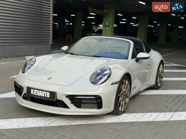 Сірий Порше 911, об'ємом двигуна 3 л та пробігом 8 тис. км за 195000 $, фото 1 на Automoto.ua