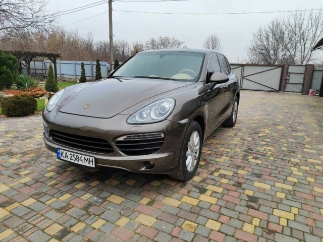 Коричневый Порше 959, объемом двигателя 3 л и пробегом 380 тыс. км за 21800 $, фото 1 на Automoto.ua