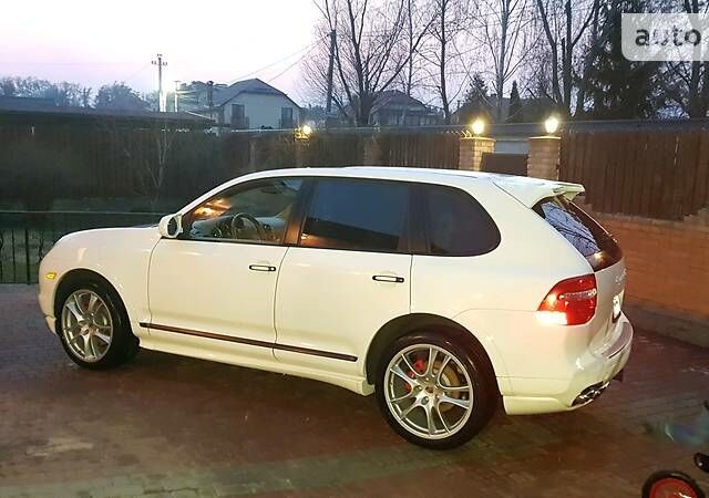 Білий Порше Cayenne, об'ємом двигуна 0 л та пробігом 135 тис. км за 13500 $, фото 1 на Automoto.ua