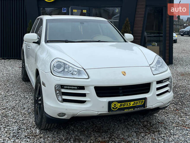 Білий Порше Cayenne, об'ємом двигуна 3.6 л та пробігом 169 тис. км за 13699 $, фото 1 на Automoto.ua