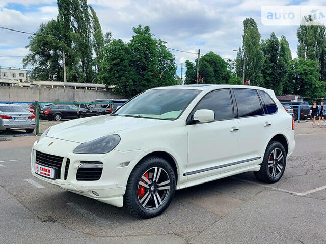 Білий Порше Cayenne, об'ємом двигуна 4.8 л та пробігом 181 тис. км за 12900 $, фото 1 на Automoto.ua