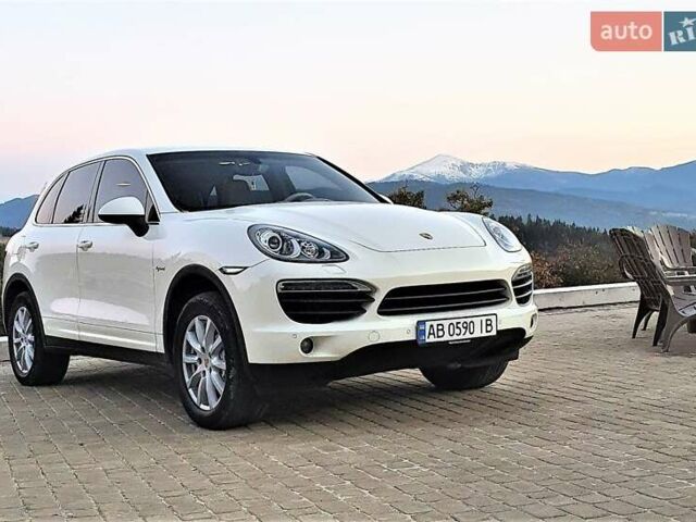 Білий Порше Cayenne, об'ємом двигуна 3 л та пробігом 199 тис. км за 15900 $, фото 1 на Automoto.ua