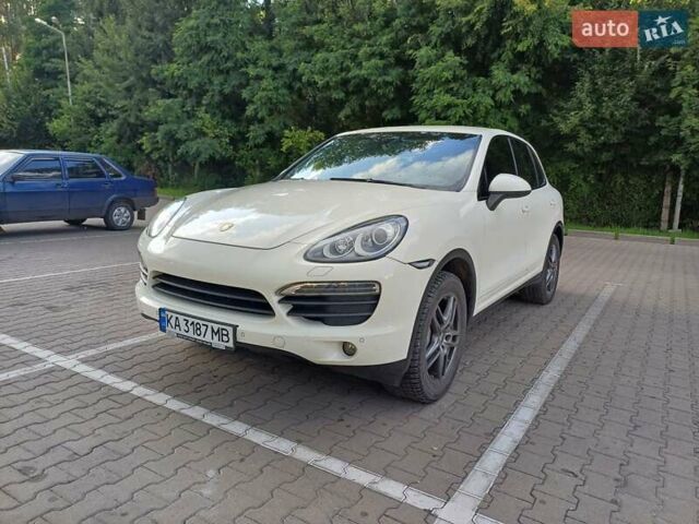 Белый Порше Каен, объемом двигателя 4.8 л и пробегом 167 тыс. км за 14000 $, фото 1 на Automoto.ua