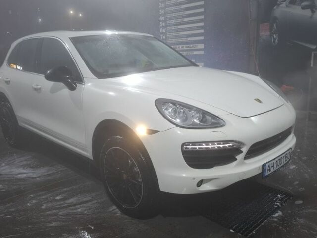 Білий Порше Cayenne, об'ємом двигуна 4.8 л та пробігом 131 тис. км за 23837 $, фото 1 на Automoto.ua