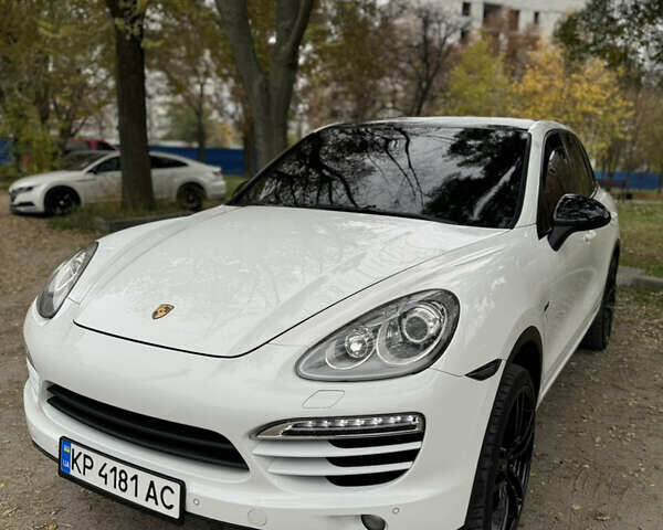 Білий Порше Cayenne, об'ємом двигуна 2.97 л та пробігом 202 тис. км за 19000 $, фото 1 на Automoto.ua