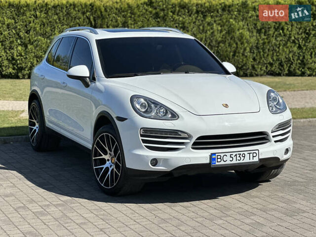 Білий Порше Cayenne, об'ємом двигуна 3.6 л та пробігом 200 тис. км за 19500 $, фото 1 на Automoto.ua