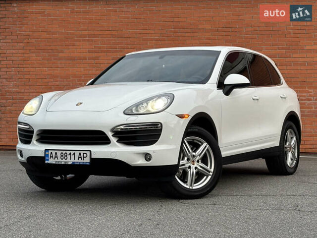 Білий Порше Cayenne, об'ємом двигуна 4.8 л та пробігом 81 тис. км за 20900 $, фото 1 на Automoto.ua
