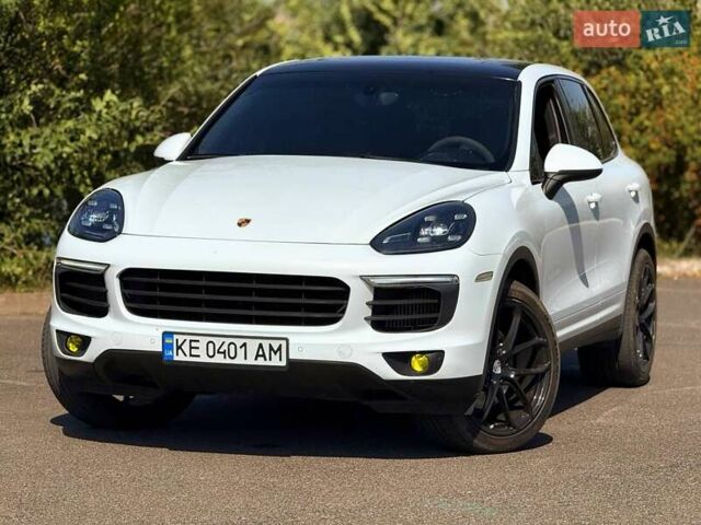 Білий Порше Cayenne, об'ємом двигуна 3.6 л та пробігом 126 тис. км за 31500 $, фото 1 на Automoto.ua