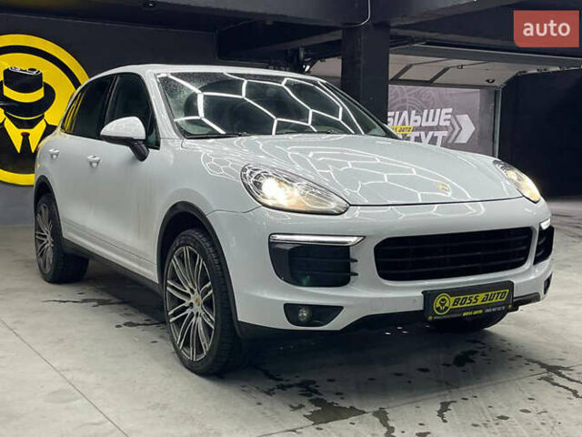 Білий Порше Cayenne, об'ємом двигуна 3.6 л та пробігом 152 тис. км за 28700 $, фото 1 на Automoto.ua