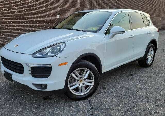 Білий Порше Cayenne, об'ємом двигуна 3.6 л та пробігом 53 тис. км за 8200 $, фото 1 на Automoto.ua
