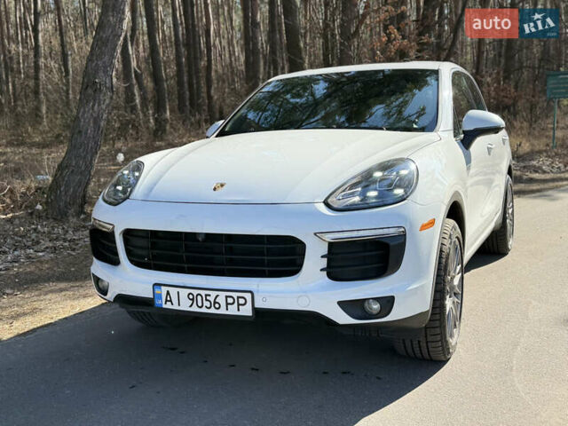 Белый Порше Каен, объемом двигателя 3.6 л и пробегом 161 тыс. км за 28500 $, фото 1 на Automoto.ua