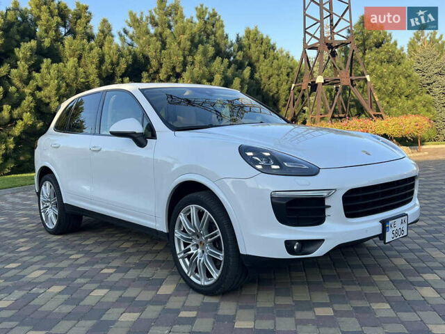 Білий Порше Cayenne, об'ємом двигуна 3.6 л та пробігом 68 тис. км за 27999 $, фото 1 на Automoto.ua