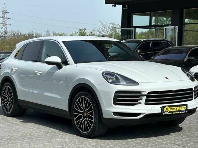 Білий Порше Cayenne, об'ємом двигуна 3 л та пробігом 187 тис. км за 70000 $, фото 1 на Automoto.ua