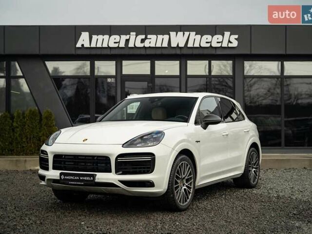 Білий Порше Cayenne, об'ємом двигуна 3 л та пробігом 60 тис. км за 64900 $, фото 1 на Automoto.ua