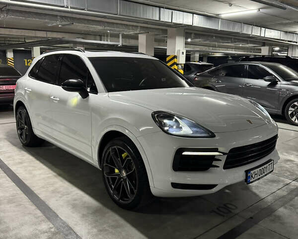 Білий Порше Cayenne, об'ємом двигуна 3 л та пробігом 104 тис. км за 52000 $, фото 1 на Automoto.ua