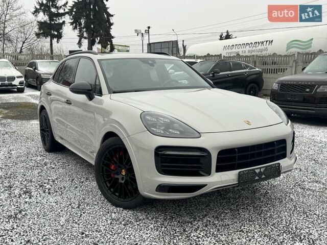 Білий Порше Cayenne, об'ємом двигуна 4 л та пробігом 38 тис. км за 88000 $, фото 1 на Automoto.ua