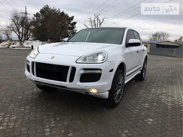 Білий Порше Cayenne, об'ємом двигуна 4.8 л та пробігом 157 тис. км за 24000 $, фото 1 на Automoto.ua