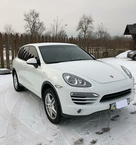 Білий Порше Cayenne, об'ємом двигуна 3.6 л та пробігом 75 тис. км за 43000 $, фото 1 на Automoto.ua