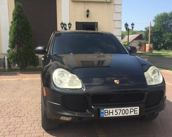 Черный Порше Каен, объемом двигателя 4.5 л и пробегом 330 тыс. км за 8300 $, фото 1 на Automoto.ua