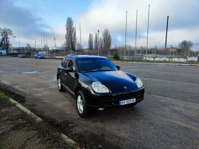 Чорний Порше Cayenne, об'ємом двигуна 4.5 л та пробігом 270 тис. км за 7034 $, фото 1 на Automoto.ua