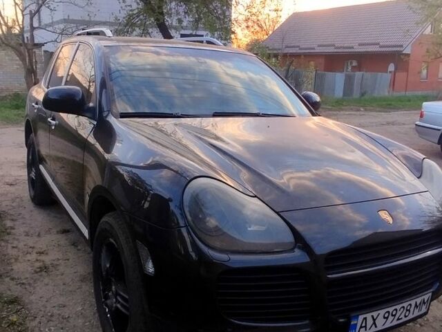 Черный Порше Каен, объемом двигателя 4.5 л и пробегом 260 тыс. км за 6500 $, фото 1 на Automoto.ua