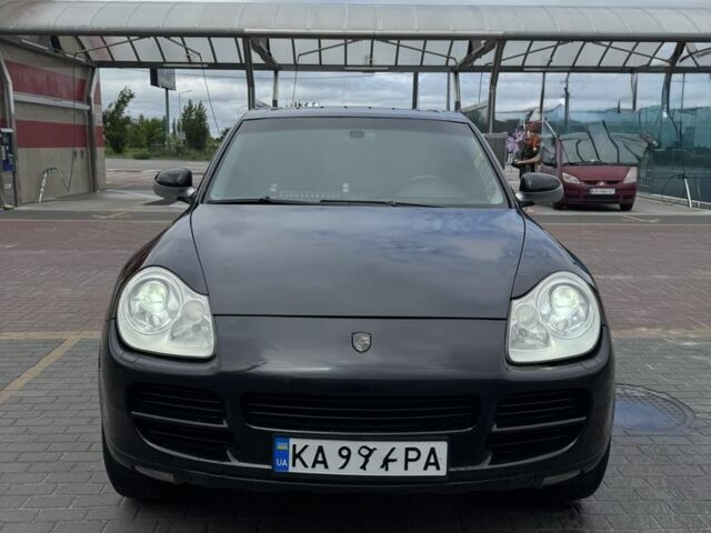 Чорний Порше Cayenne, об'ємом двигуна 4.5 л та пробігом 232 тис. км за 6100 $, фото 1 на Automoto.ua