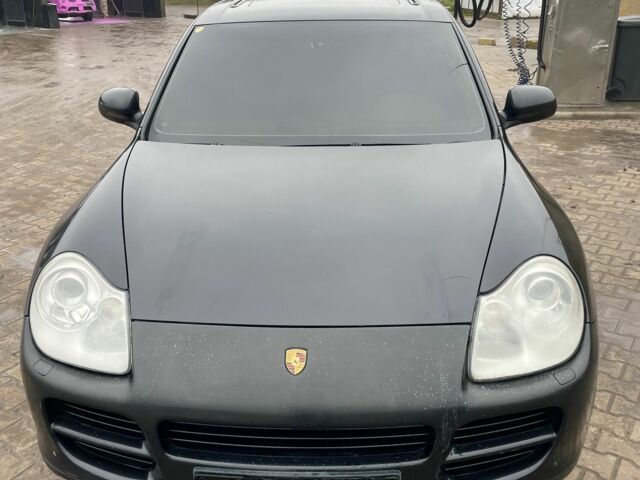 Чорний Порше Cayenne, об'ємом двигуна 3.2 л та пробігом 200 тис. км за 4300 $, фото 1 на Automoto.ua