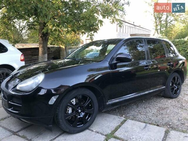 Чорний Порше Cayenne, об'ємом двигуна 4.5 л та пробігом 290 тис. км за 8999 $, фото 1 на Automoto.ua
